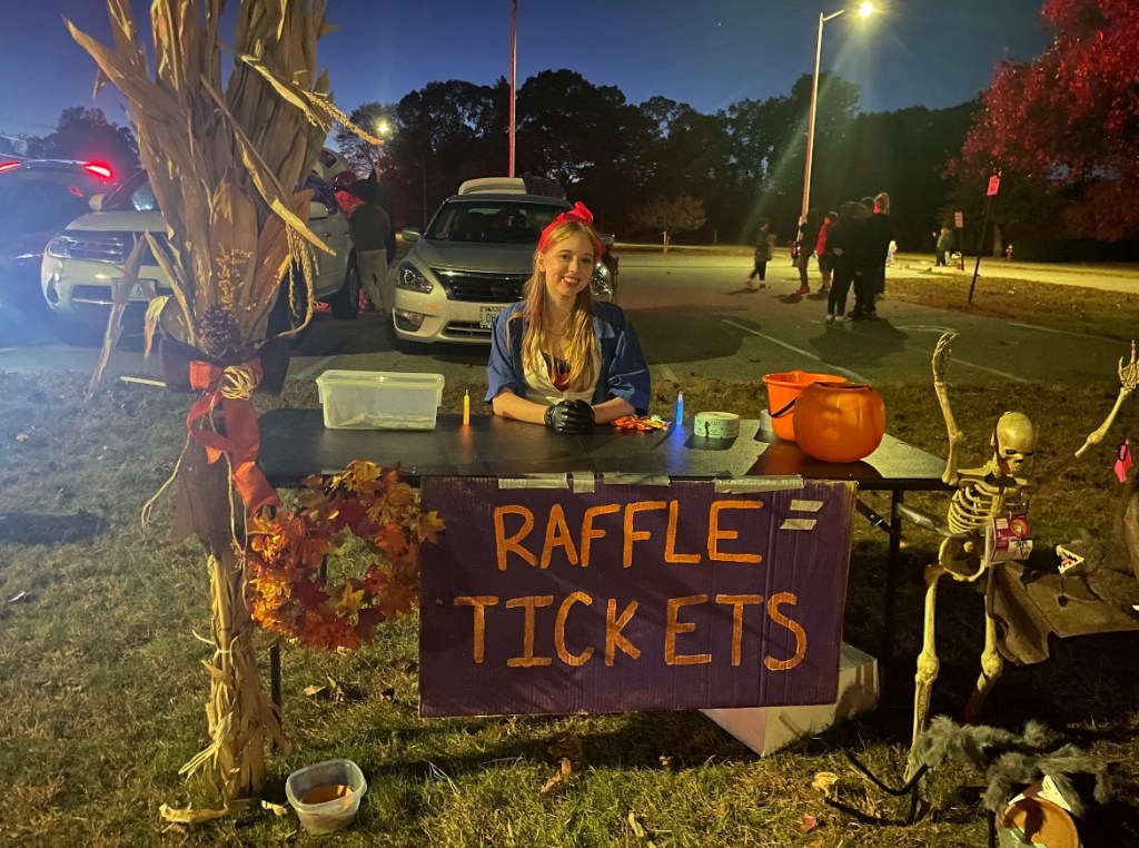 Art Club Sponsors Trunk or&nbsp;Treat