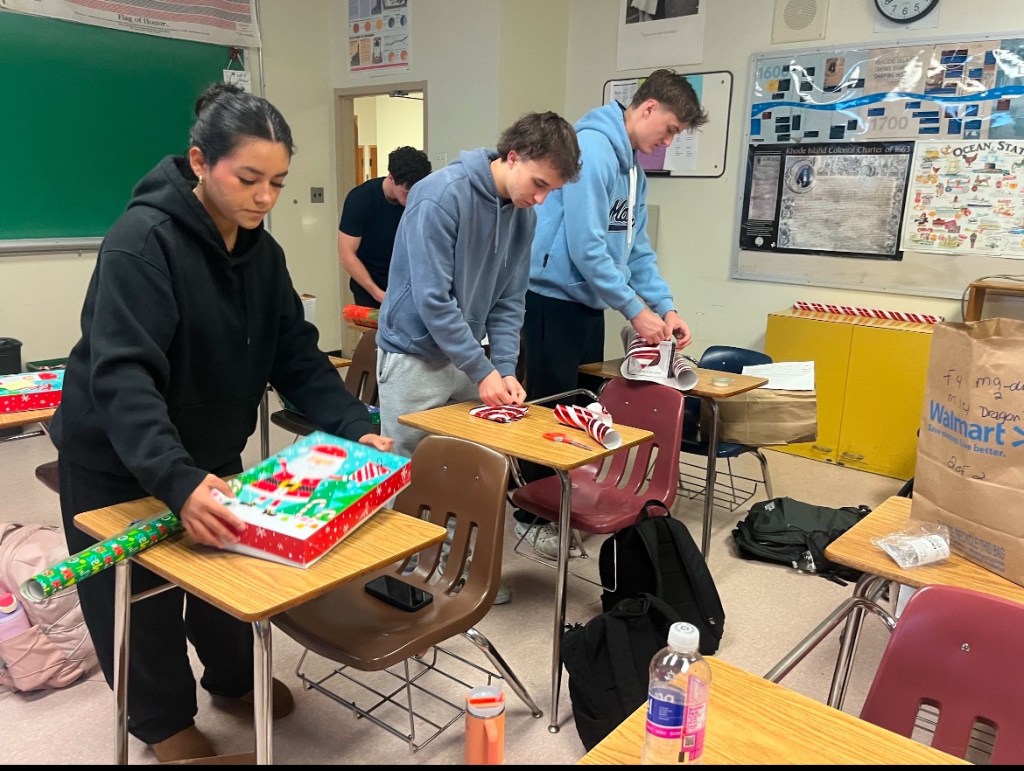 Annual Adopt-a-Patriot Drive Helps Local Families During the&nbsp;Holidays